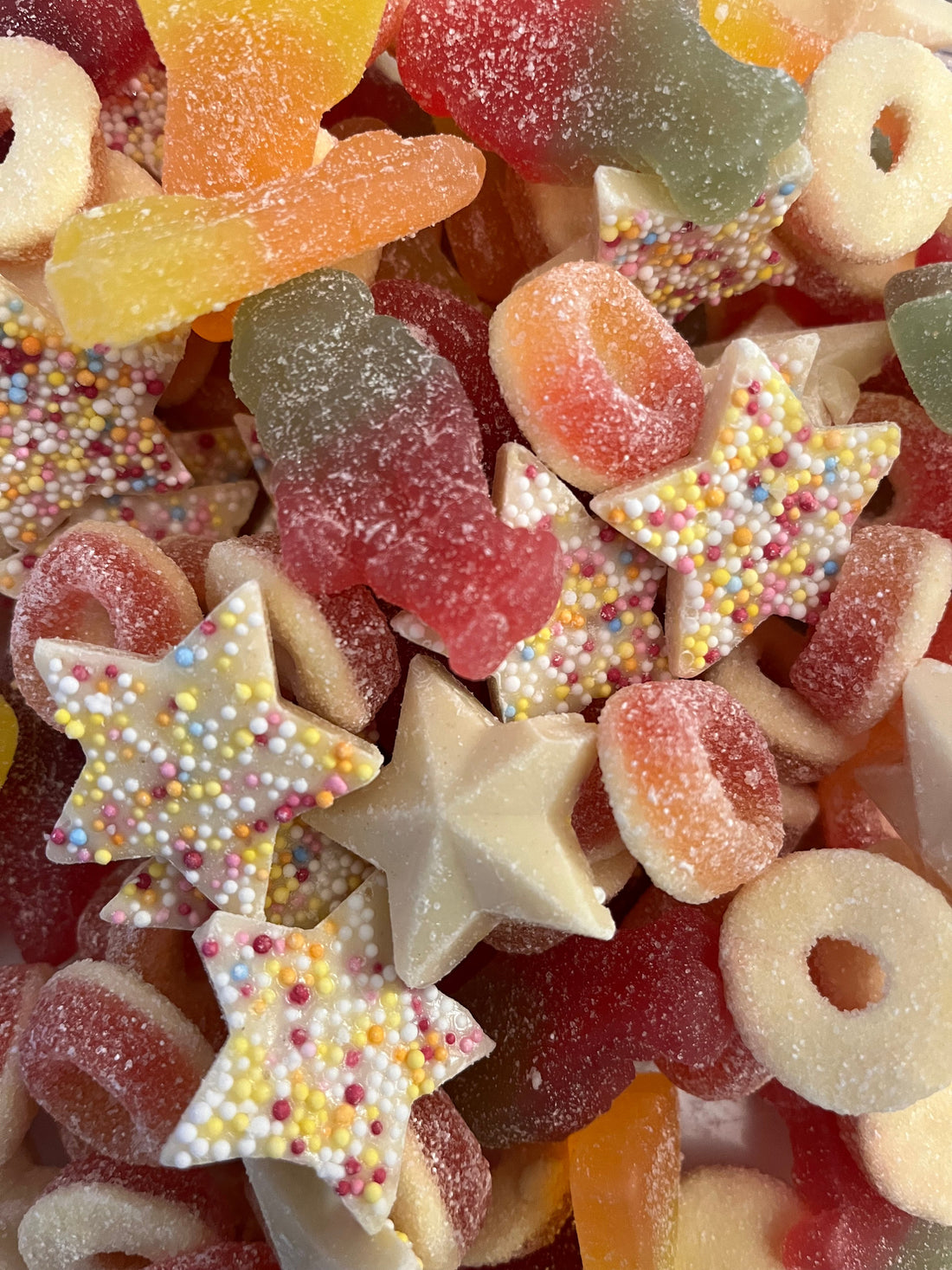 Wedding Sweet Tables UK – The Ultimate Guide to Pick and Mix Wedding Displays